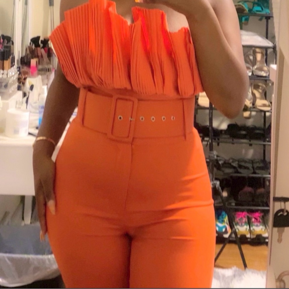 🧡🧡 High waist buckle wide leg pants 🧡🧡